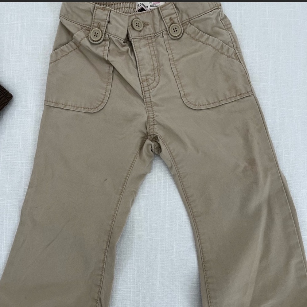$4 bundle Old Navy pants-18/24m